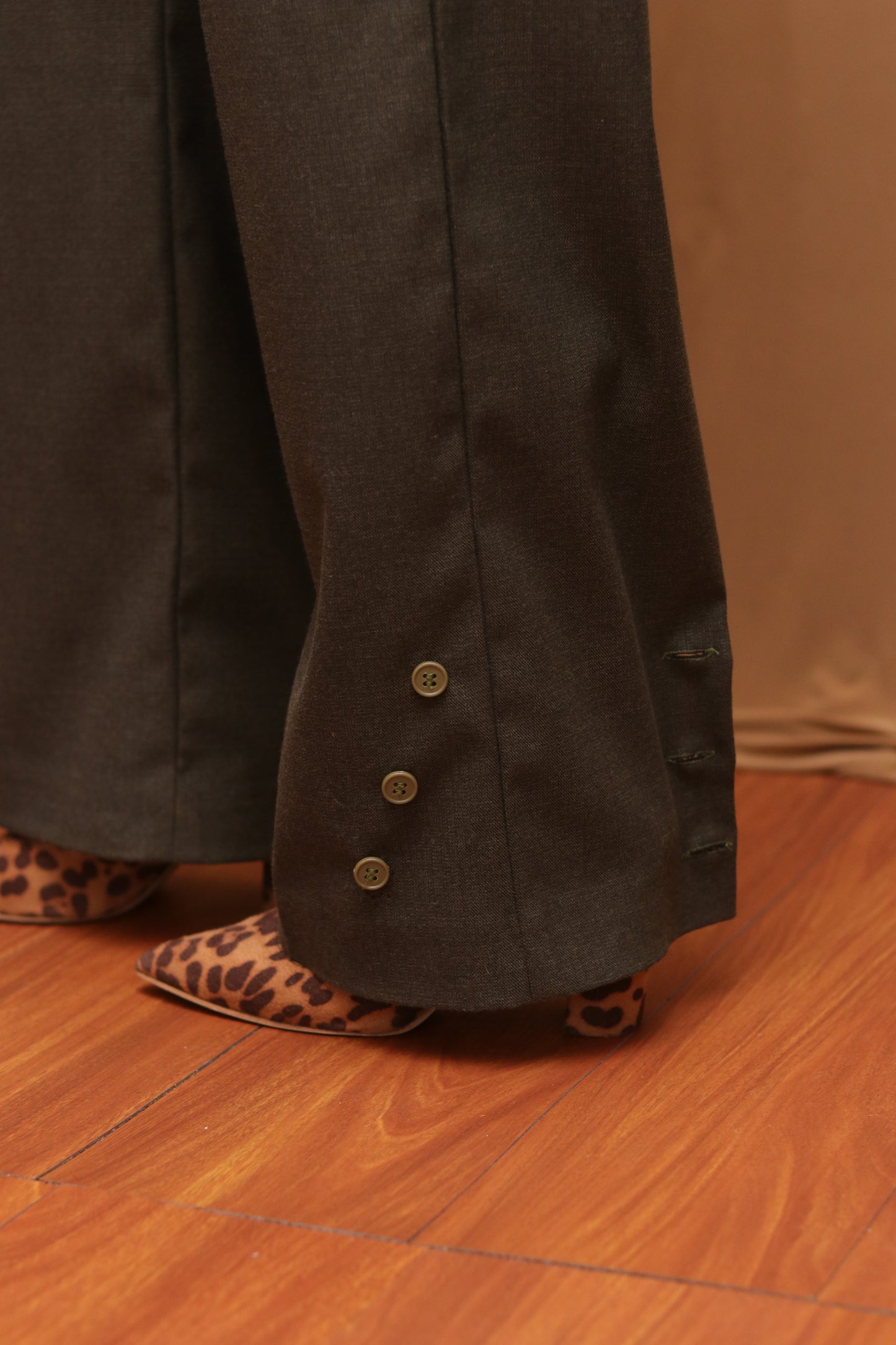 Deep olive gentles